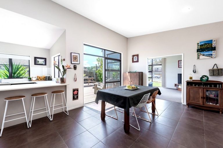 Photo of property in 48 Tamure Place, Ruakaka, 0116