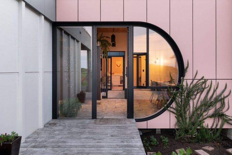 Photo of property in 576b Papamoa Beach Road, Papamoa Beach, Papamoa, 3118