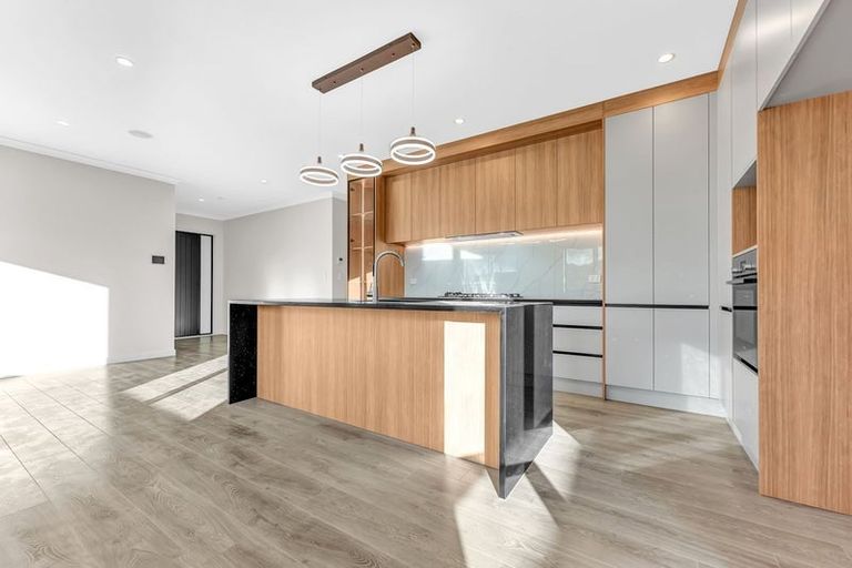 Photo of property in 23 Glenaray Crescent, Wanaka, 9305