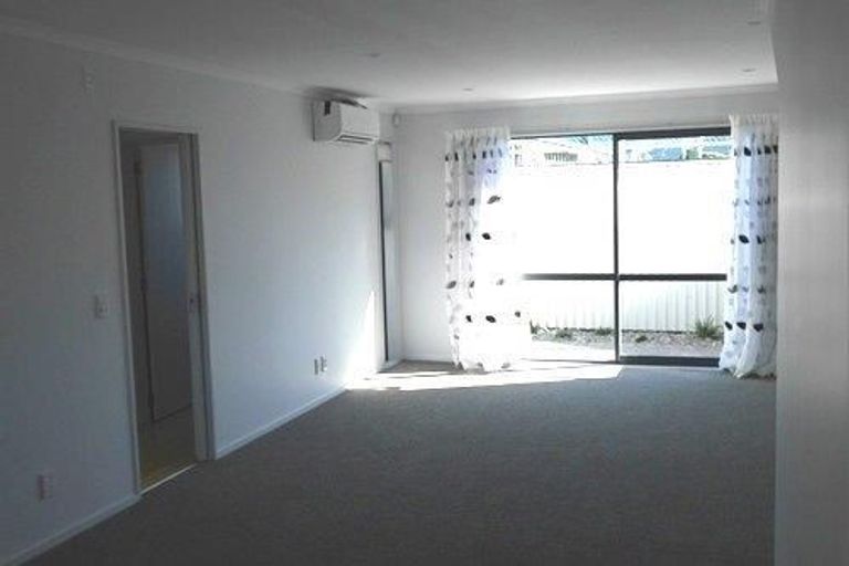 Photo of property in 12 Latimer Way, Petone, Lower Hutt, 5012