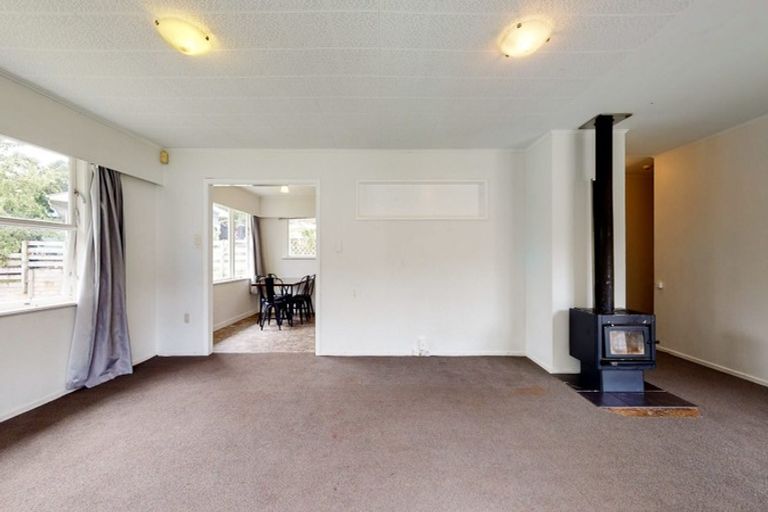 Photo of property in 30 Thomson Grove, Stokes Valley, Lower Hutt, 5019