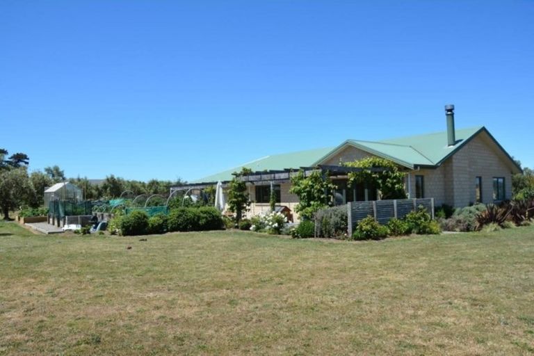 Photo of property in 1/239 Lake Ferry Road, Martinborough, 5781