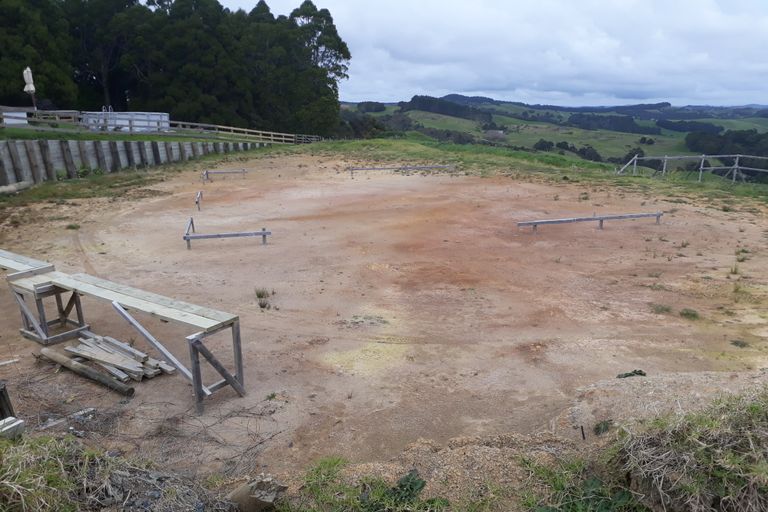 Photo of property in 283 Cames Road, Kaiwaka, 0975