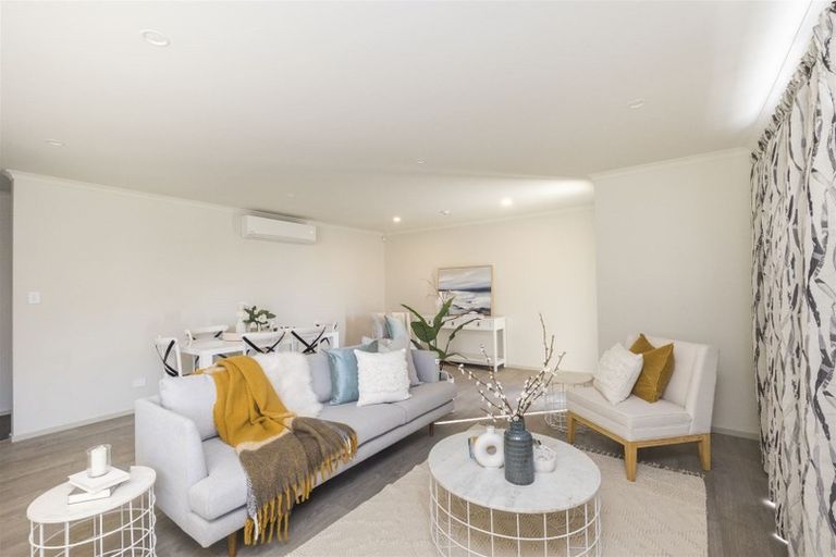 Photo of property in 38 Silicon Way, Fitzherbert, Palmerston North, 4410