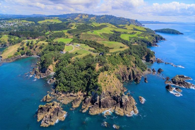 Photo of property in 100 Omaha Block Access Road, Leigh, 0985