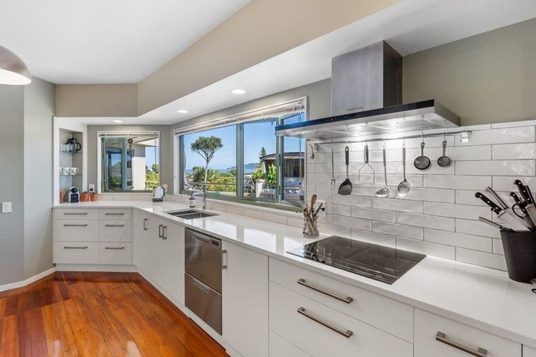 Photo of property in 11 Webber Street, Paraparaumu Beach, Paraparaumu, 5032