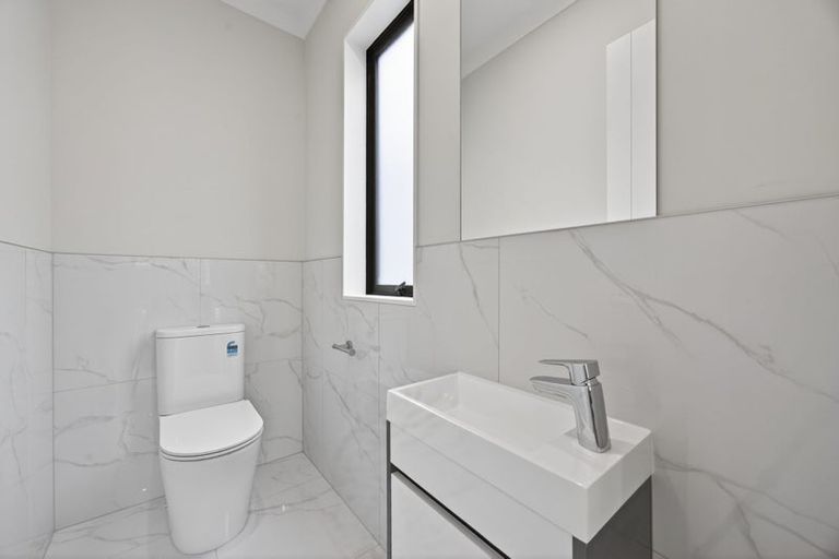 Photo of property in 2 Ballyalton Crescent, Flat Bush, 2019