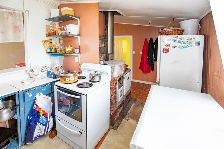 Photo of property in 12 Threadneedle Street, Greymouth, 7805