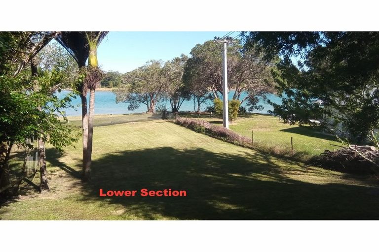 Photo of property in 41 Pohutukawa Avenue, Shelly Park, Auckland, 2014