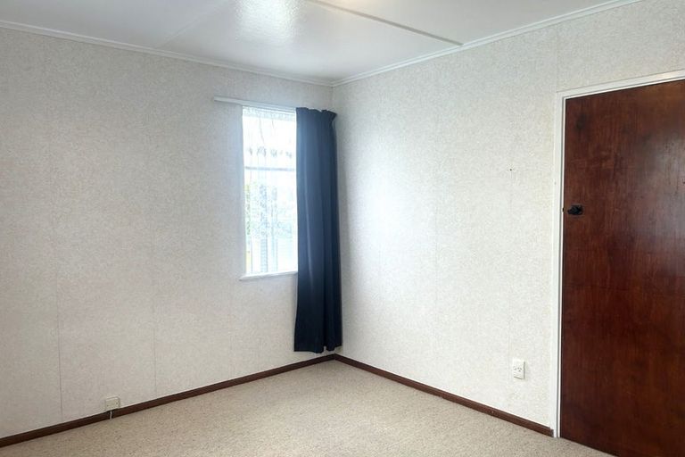 Photo of property in 1 Avon Terrace, Roslyn, Palmerston North, 4414