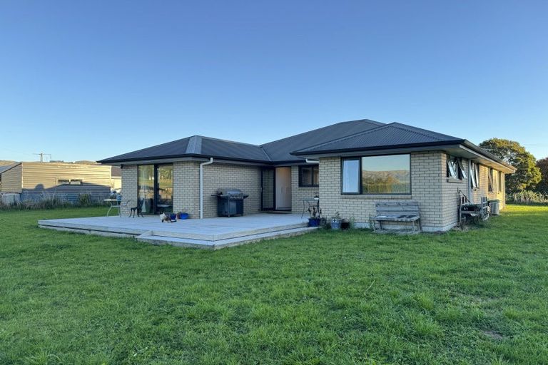 Photo of property in 71 Williams Road, Tokomaru, Palmerston North, 4474