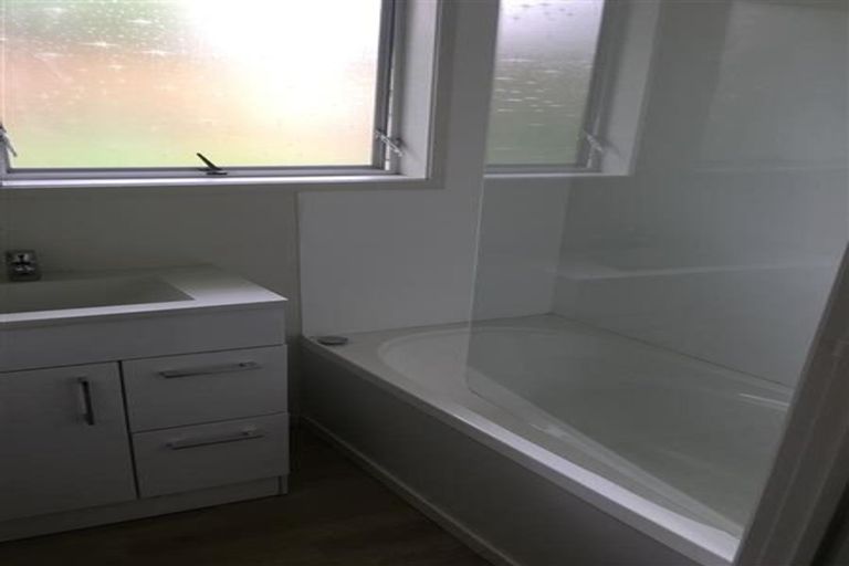 Photo of property in 1/10a View Road, Papakura, 2110