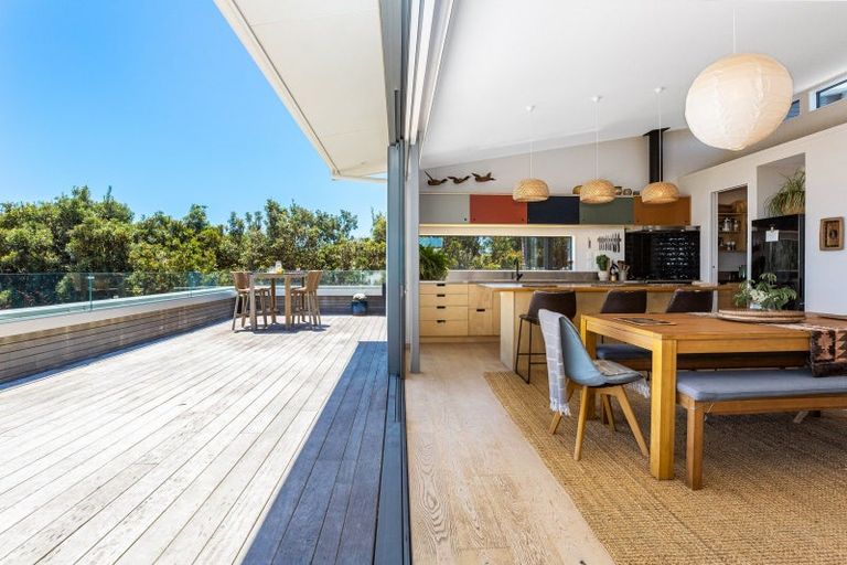 Photo of property in 90a Paetawa Road, Peka Peka, Waikanae, 5391