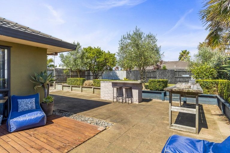 Photo of property in 42 Katerini Grove, Papamoa Beach, Papamoa, 3118