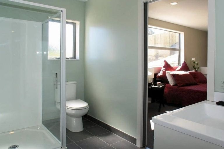 Photo of property in 11 Fiordland Place, Aotea, Porirua, 5024