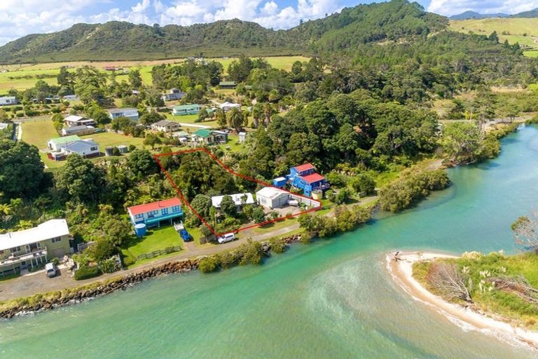 Photo of property in 22 Koutu Beach Road, Opononi, Kaikohe, 0473