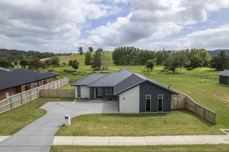 Photo of property in 22 Harrison Drive, Tikipunga, Whangarei, 0112