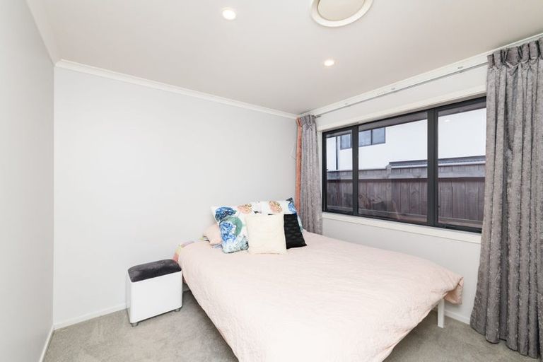 Photo of property in 55 Vaucluse Heights, Fitzherbert, Palmerston North, 4410