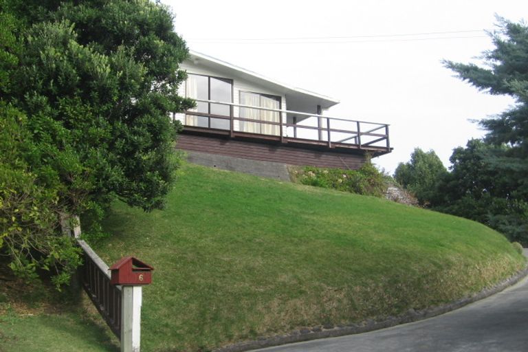 Photo of property in 6 Mana View Road, Paremata, Porirua, 5026