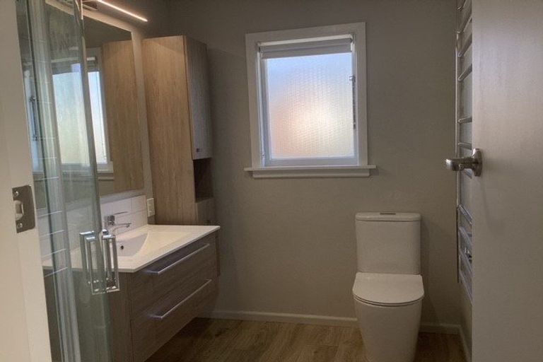 Photo of property in 11 Pembroke Street, Avondale, Christchurch, 8061