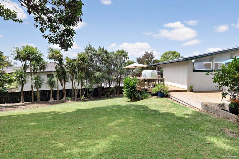 Photo of property in 43 Holt Avenue, Torbay, Auckland, 0630