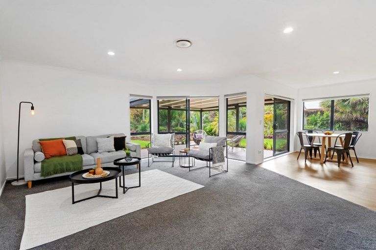 Photo of property in 8 Maddendale Place, Maungakaramea, Whangarei, 0178