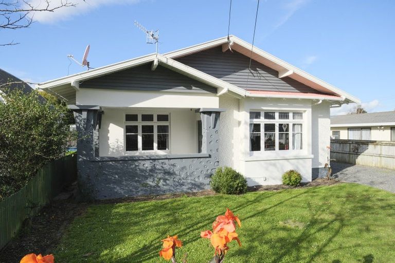 Photo of property in 25 Swinburn Street, Dannevirke, 4930