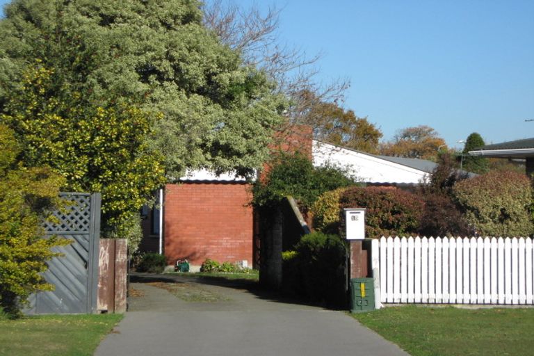 Photo of property in 15 Wolsey Place, Hillmorton, Christchurch, 8025