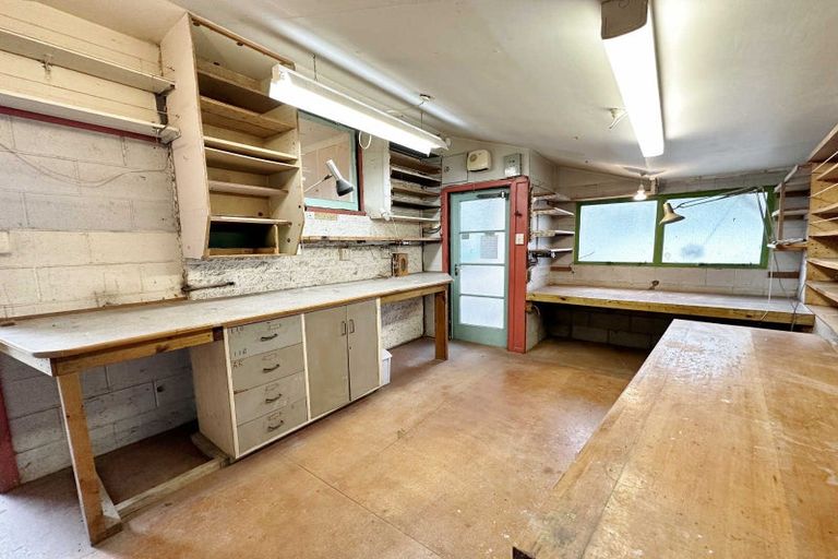 Photo of property in 17 Fairmile Place, Russley, Christchurch, 8042