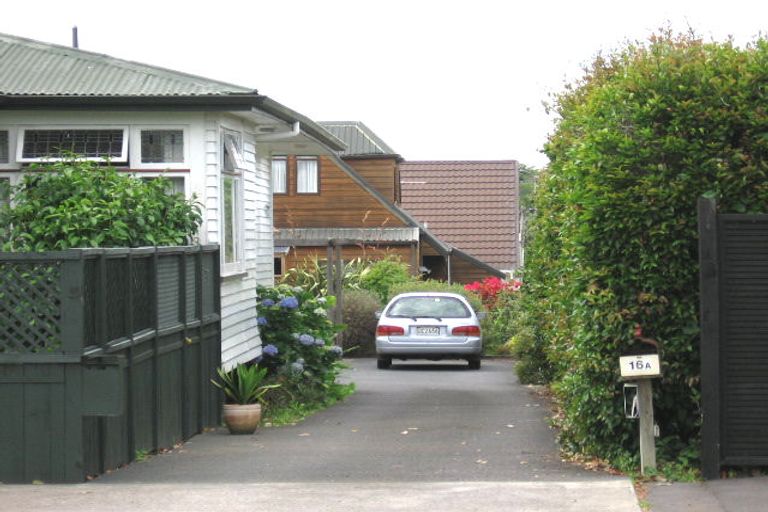 Photo of property in 16a Alberta Street, Point Chevalier, Auckland, 1022