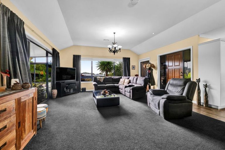 Photo of property in 69f Karamea Street, Whalers Gate, New Plymouth, 4310