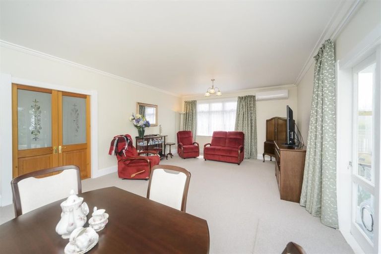 Photo of property in 7 Station Road, Marton, 4710