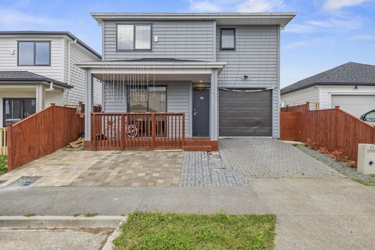 Photo of property in 25 Woven Place, Karaka, Papakura, 2113