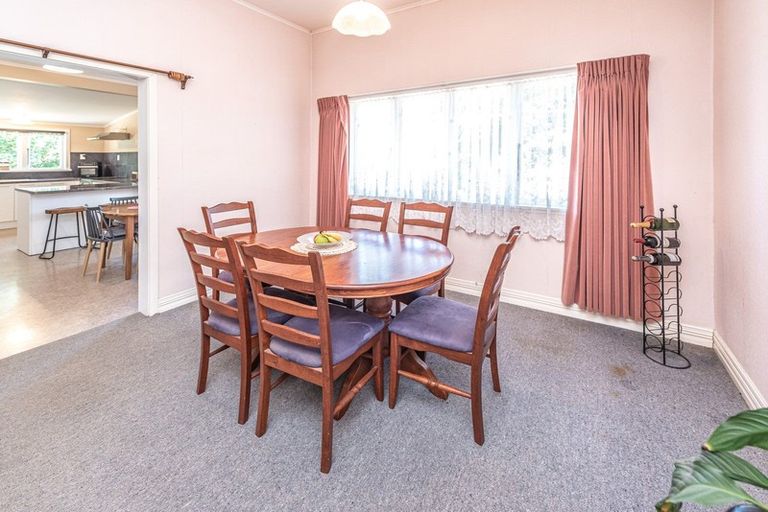 Photo of property in 42 Gloag Street, Waverley, 4510