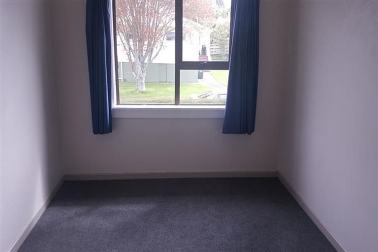 Photo of property in 5 Hillside Crescent, Westown, New Plymouth, 4310