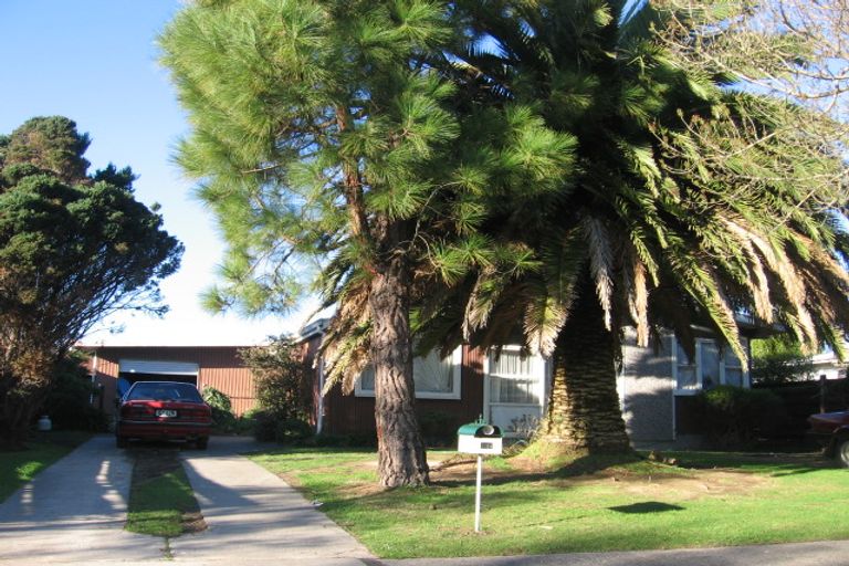 Photo of property in 16 Saturn Crescent, Milson, Palmerston North, 4414