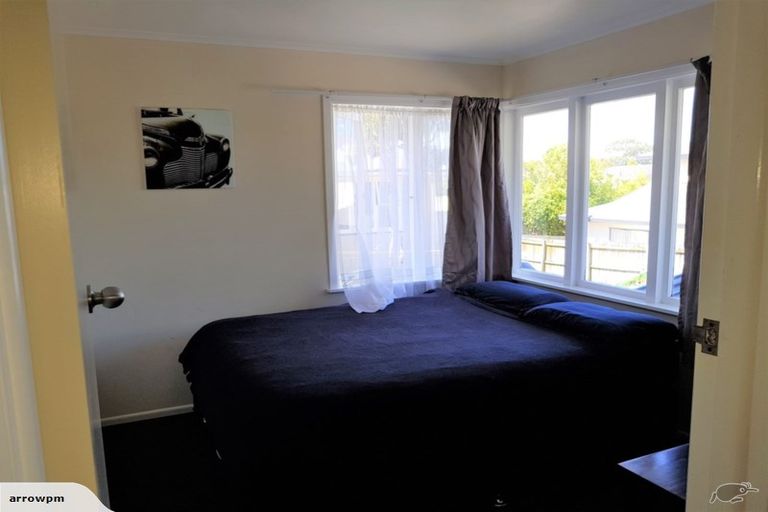 Photo of property in 18 Tonkin Drive, Sunnynook, Auckland, 0620