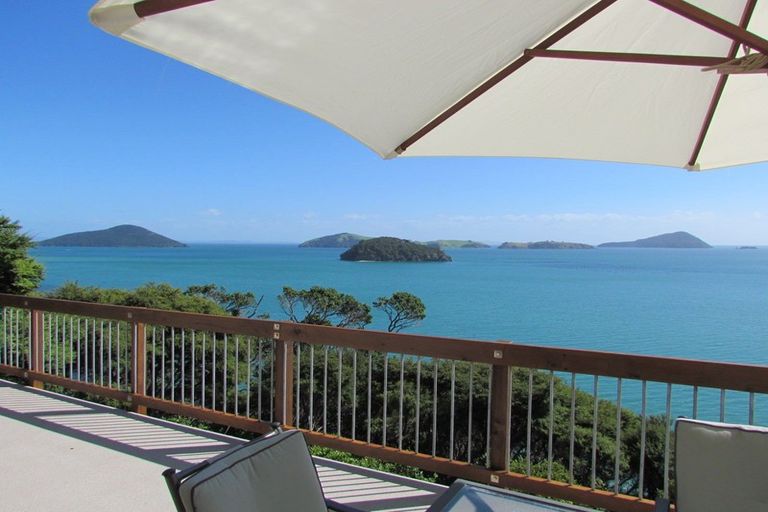 Photo of property in 1590 Wyuna Bay Road, Wyuna Bay, Coromandel, 3581