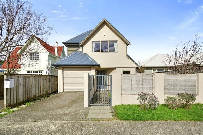 Photo of property in 12 Cambridge Street, Tawa, Wellington, 5028