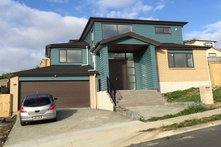 Photo of property in 8 San Casello Rise, Henderson, Auckland, 0612