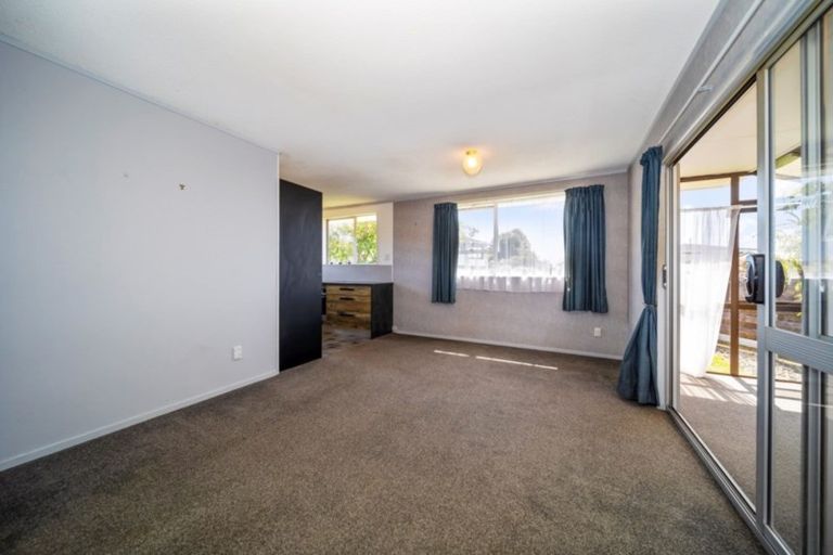 Photo of property in 2/6 Glamis Avenue, Bell Block, New Plymouth, 4312