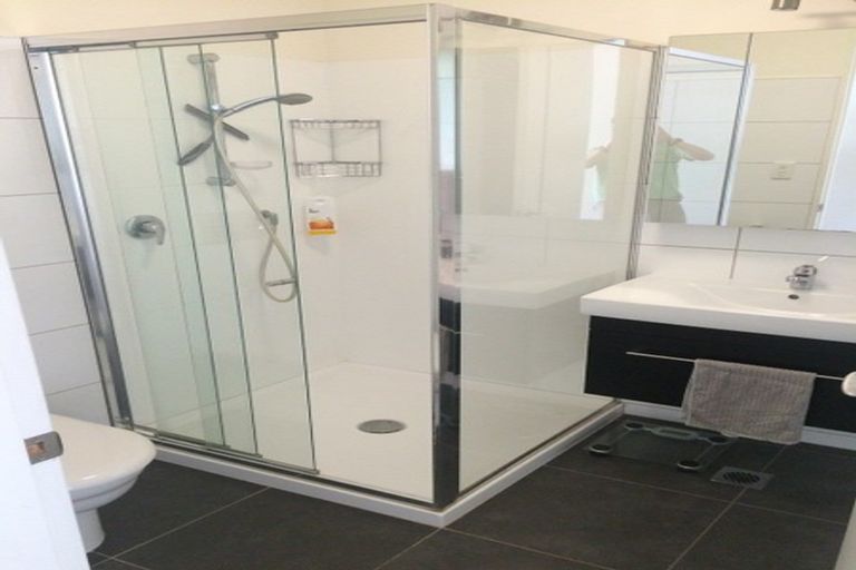 Photo of property in 1/25 Home Street, Mount Victoria, Wellington, 6011