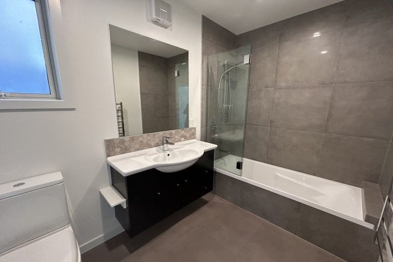 Photo of property in 70 Upton Street, Wanaka, 9305