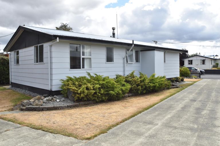 Photo of property in 42 Omahau Crescent, Twizel, 7901