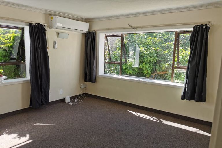 Photo of property in 42 Kamahi Street, Stokes Valley, Lower Hutt, 5019