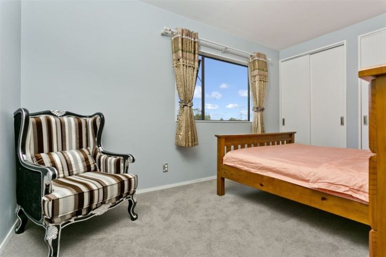 Photo of property in 11a Ludlow Terrace, Totara Vale, Auckland, 0627