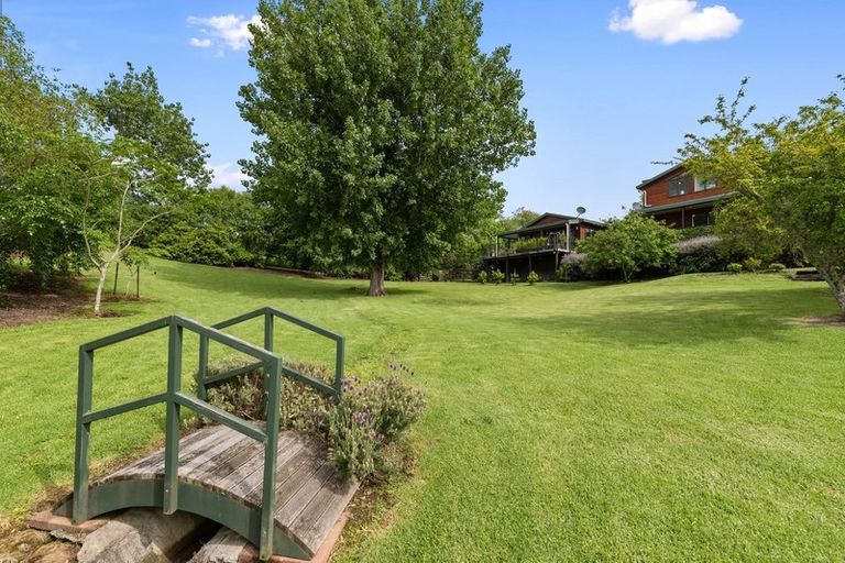 Photo of property in 78 Matija Place, Red Beach, 0932