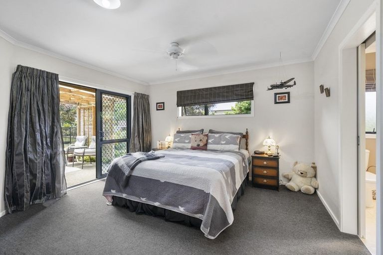 Photo of property in 9 Cherry Lane, Martinborough, 5711