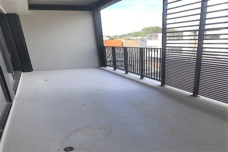 Photo of property in 101/11 Jean Caldwell Way, Island Bay, 6023