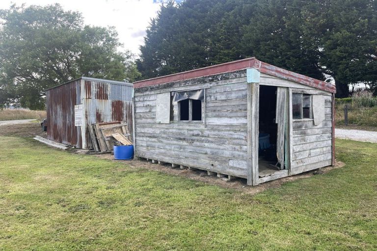 Photo of property in 9 Neill Road, Tokanui, 9884